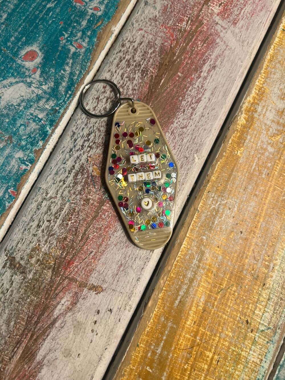 Jeweled Motel Keychains, Bougie Keyring,